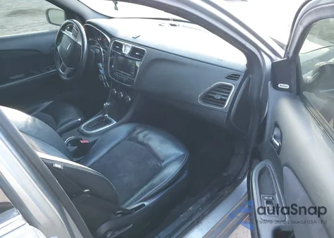 2014 Chrysler 200 Limited из США, поврежденный, VIN 1C3CCBCG2EN193355